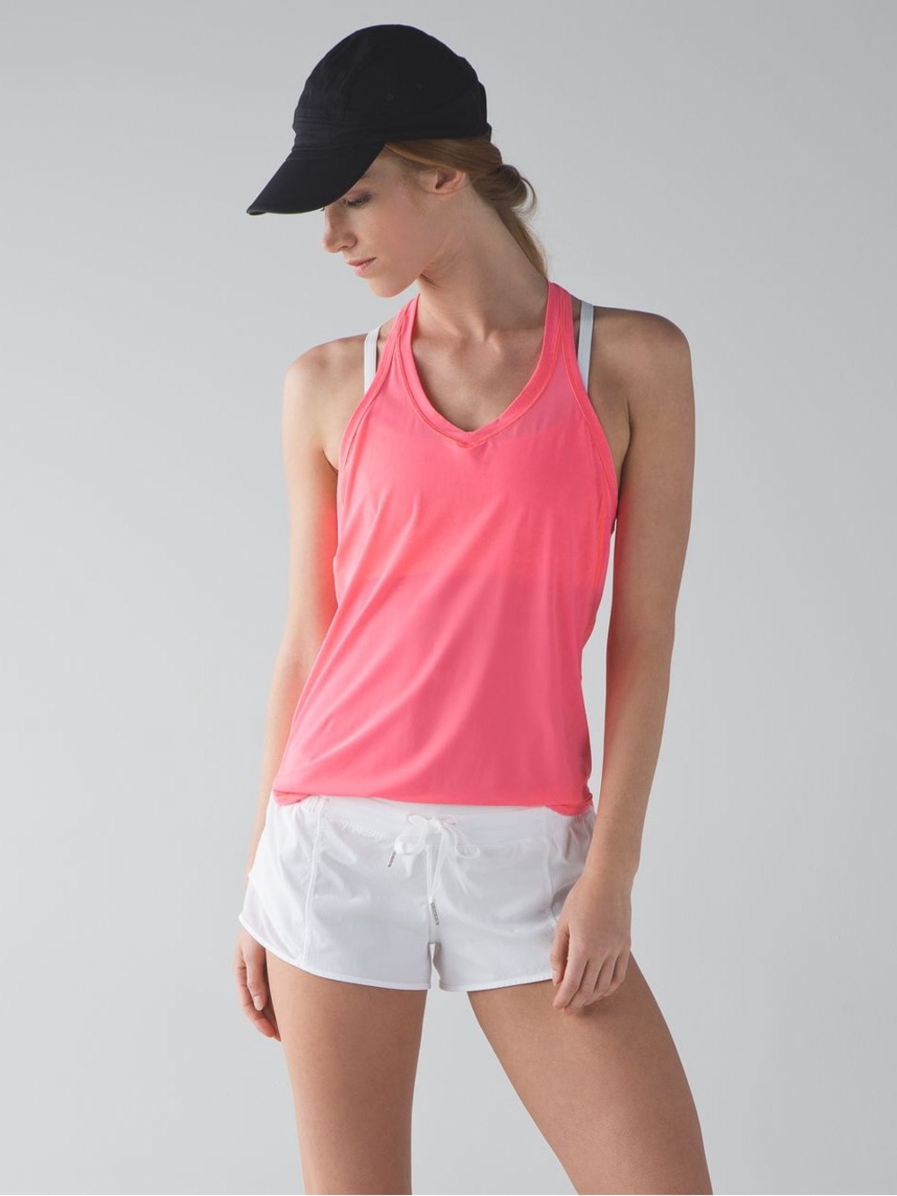 Lululemon Fast Lane Singlet
Flash Light